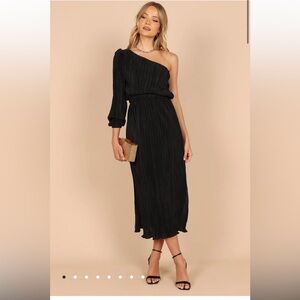 Petal‎ and pup one shoulder dress size large NWT